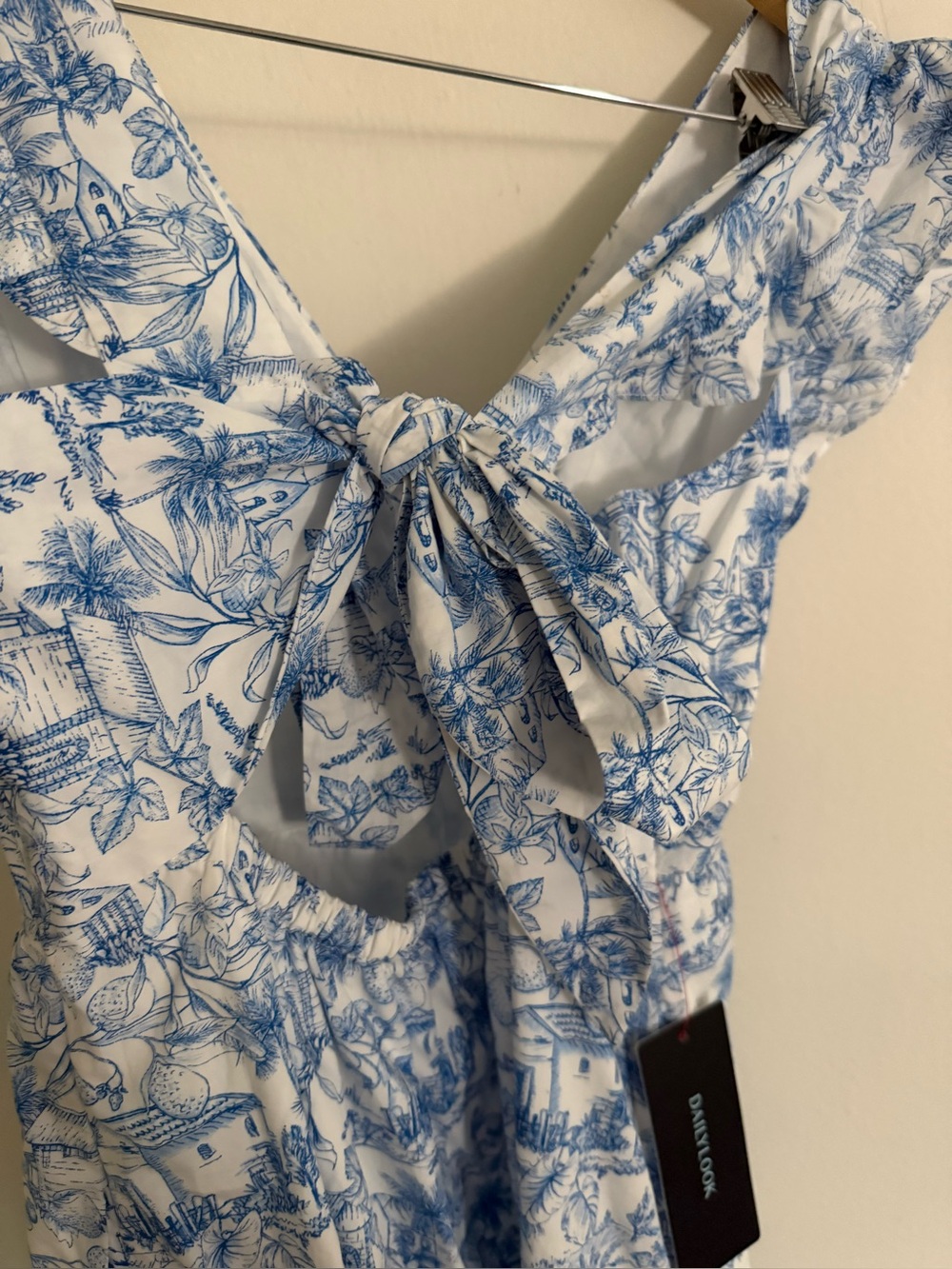 Blue Printed V‑Neck Maxi Dress - Picture 7 of 10